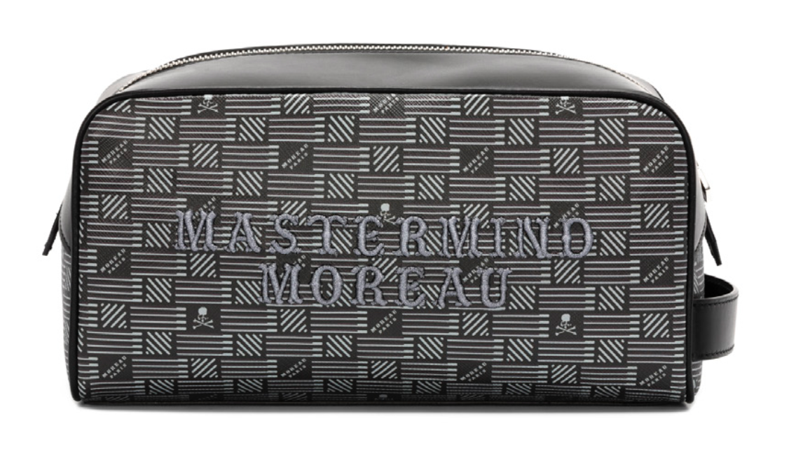 TOILETRY BAG