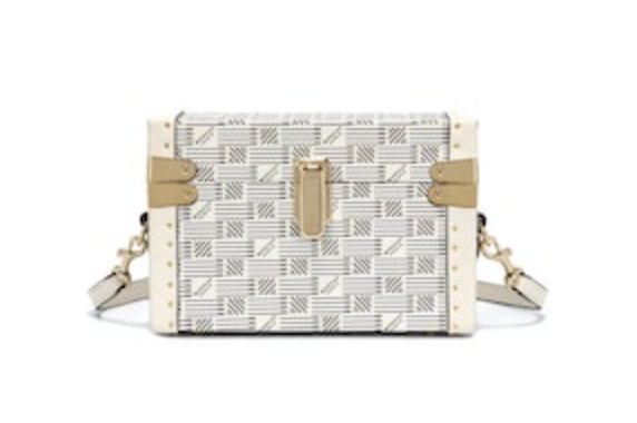 VICTORIA TRUNK